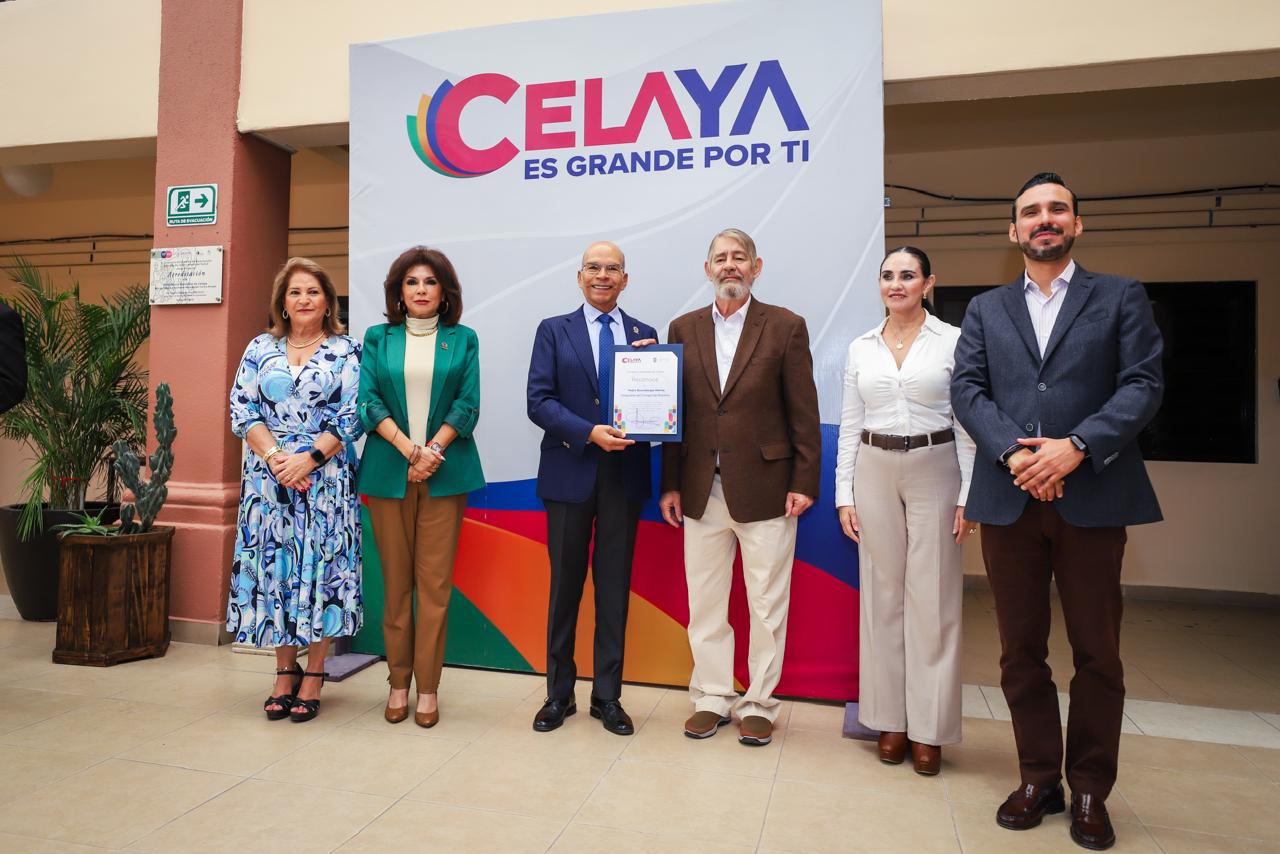 ENTREGAN RECONOCIMIENTOS A NOTARIOS DE CELAYA POR LA CAMPAÑA “MES DEL TESTAMENTO”