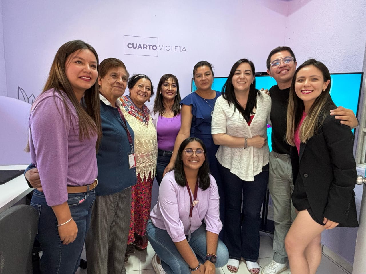 INAUGURA IMJUV CUARTO VIOLETA